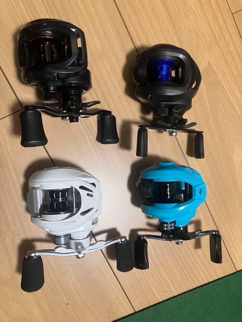 Bait Reel Set 4 Pieces Brand New Multiple Colors