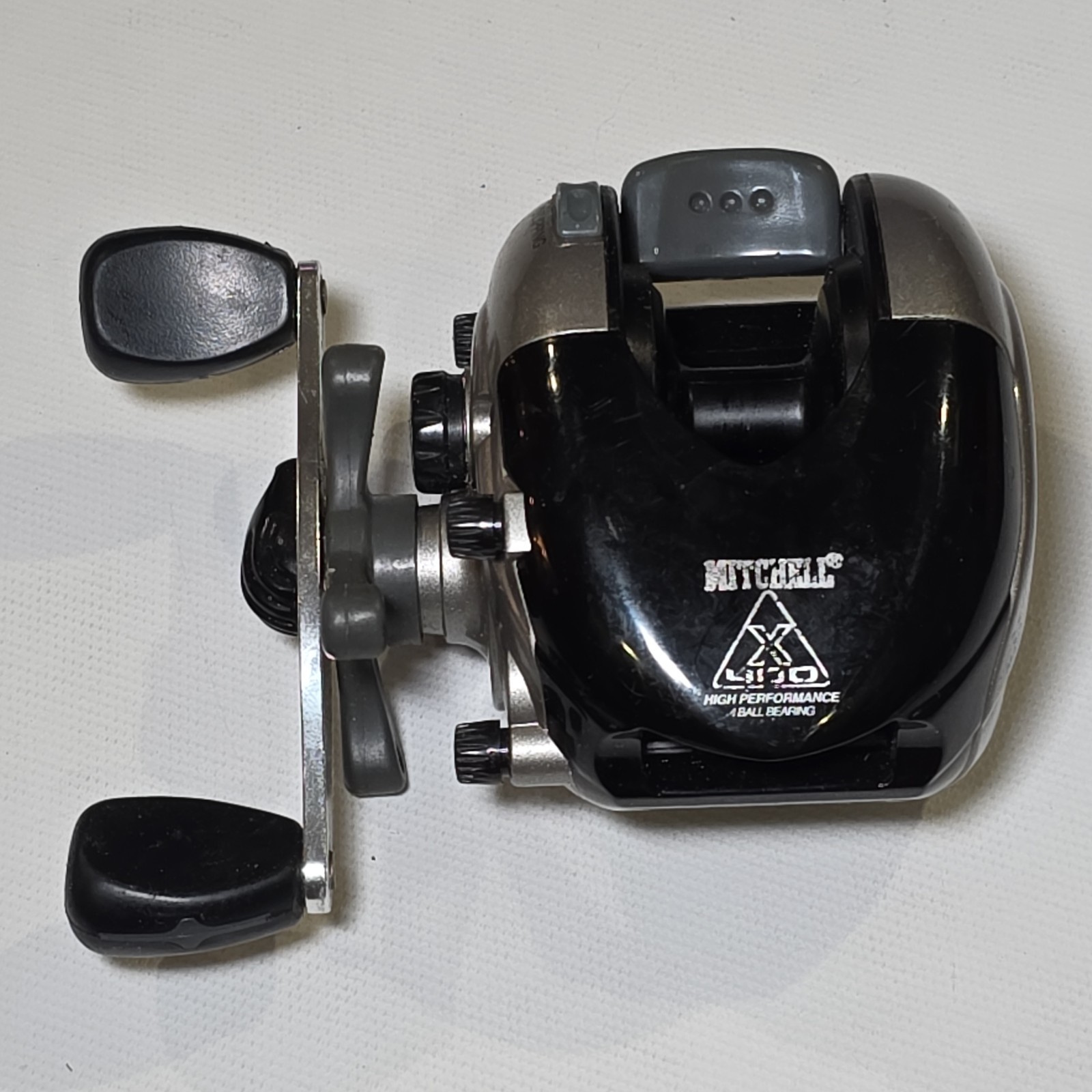 MITCHELL X400 Low Profile Casting Reel, Pre-owned