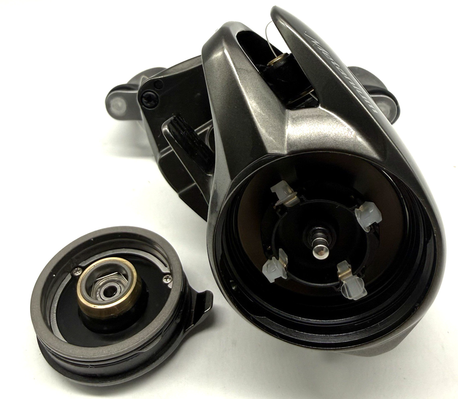 Shimano 23 Metanium 100HG Right Baitcasting Reel with Box From JAPAN „Top Mint“