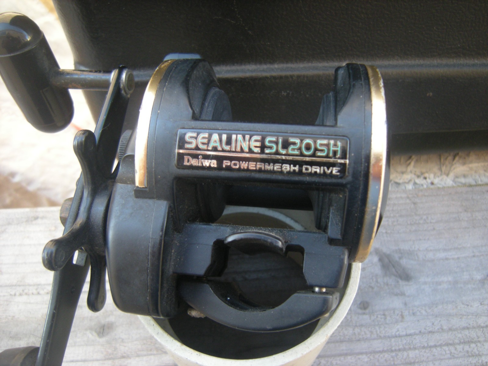 DAIWA SEALINE SL20SH CASTING JIGGING FISHING REEL 6.1:1 HI SPEED JAPAN