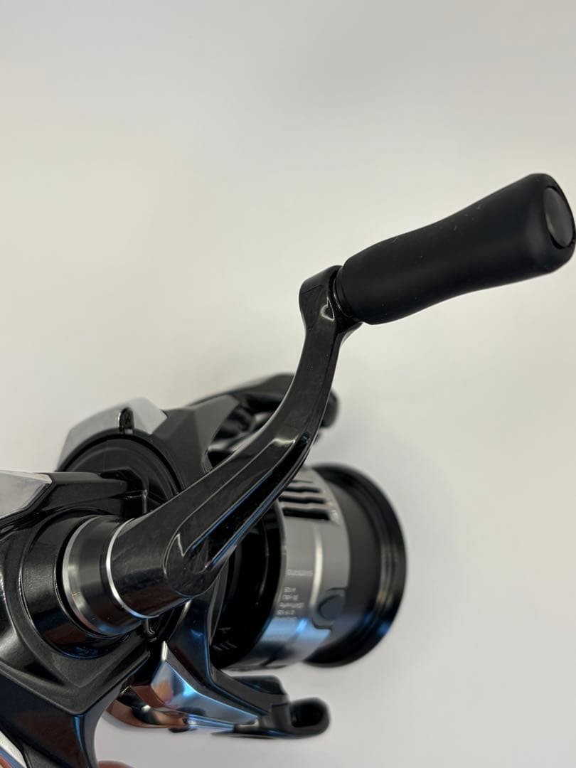 SHIMANO 23 Vanquish C2000S Spinning Reel Used JDM Japan