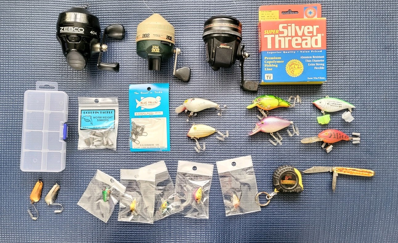 Freshwater Spin Cast Reel Lot w/ Tackle!