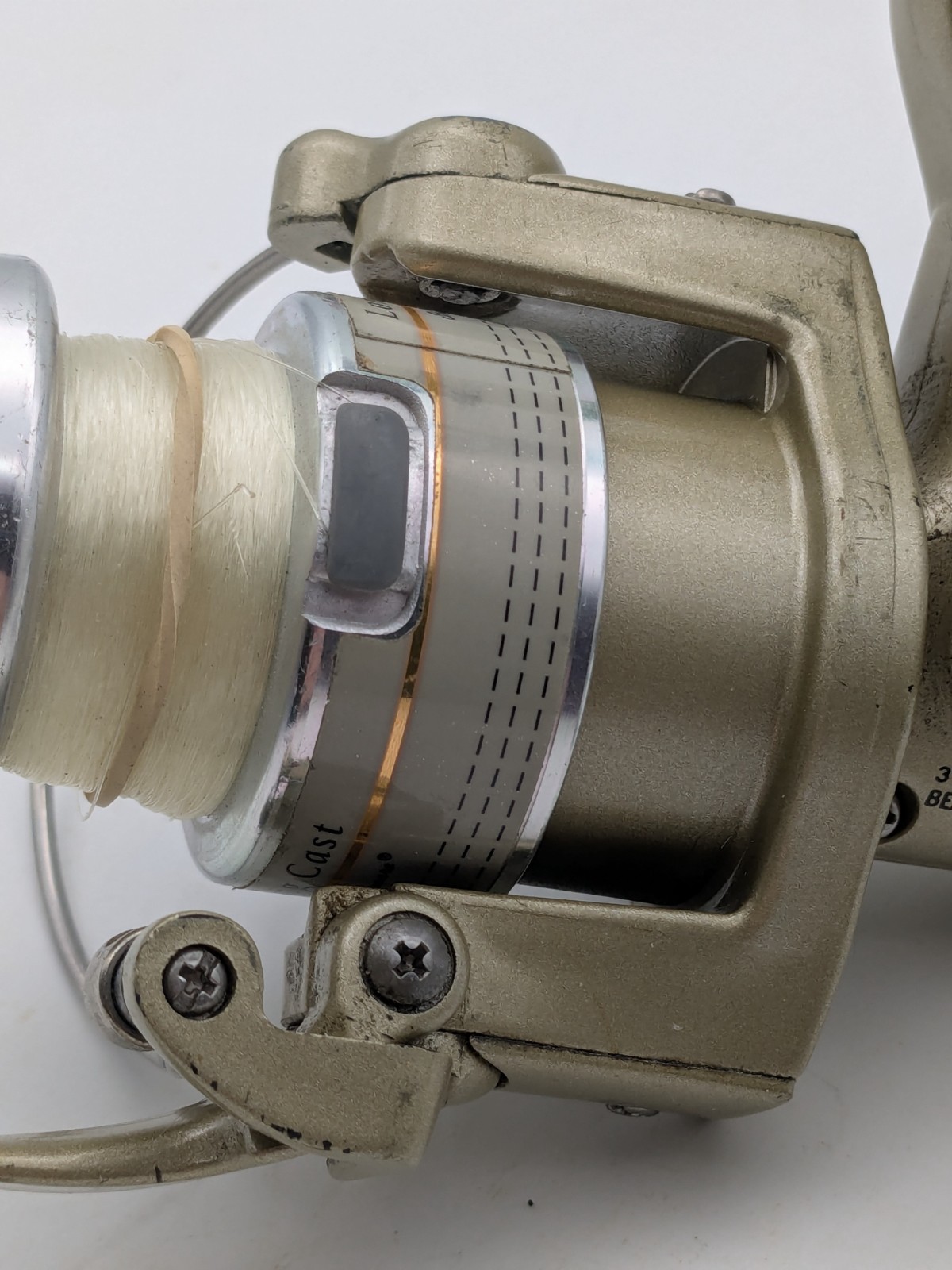Shakespeare Sigma Summit SS 930 Spinning Reel W/ Extra Long Cast Spool 3 Bearing