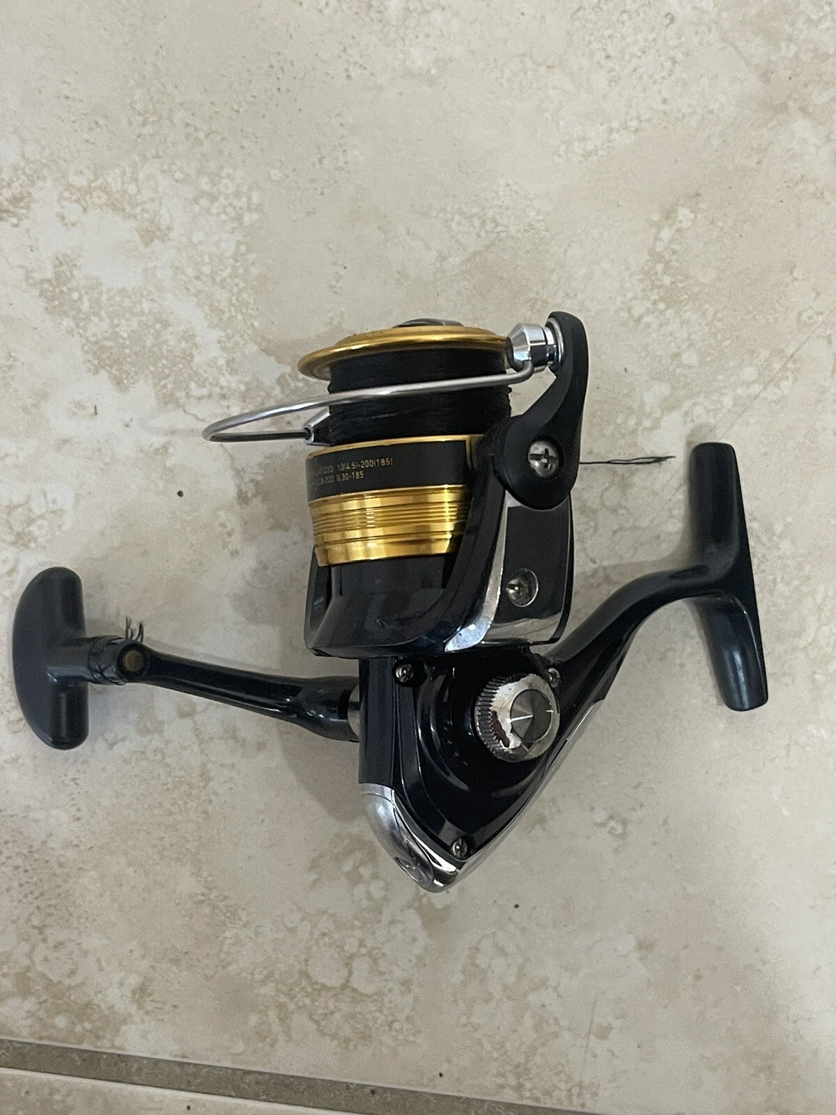 DAIWA SWEEPFIRE 3000 2B Spinning Reel.