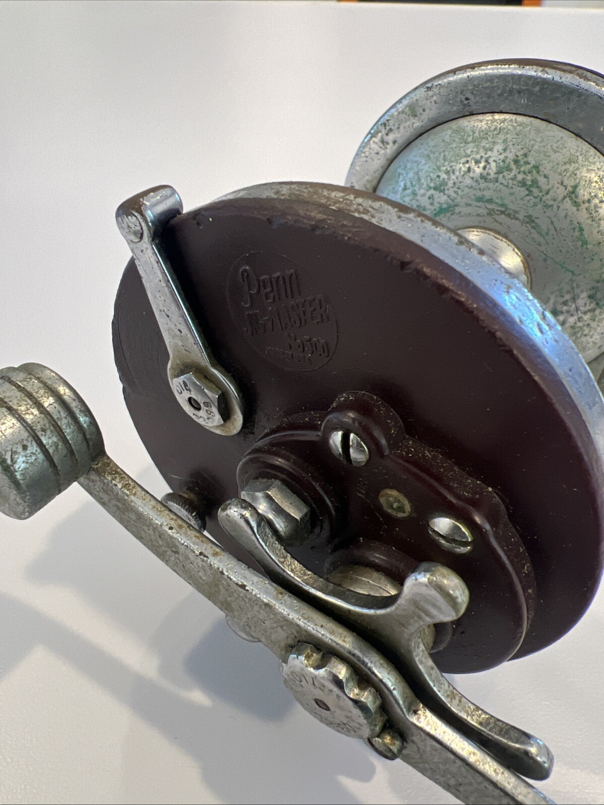 Penn Jigmaster No. 500 Fishing Reel With Green Handle
