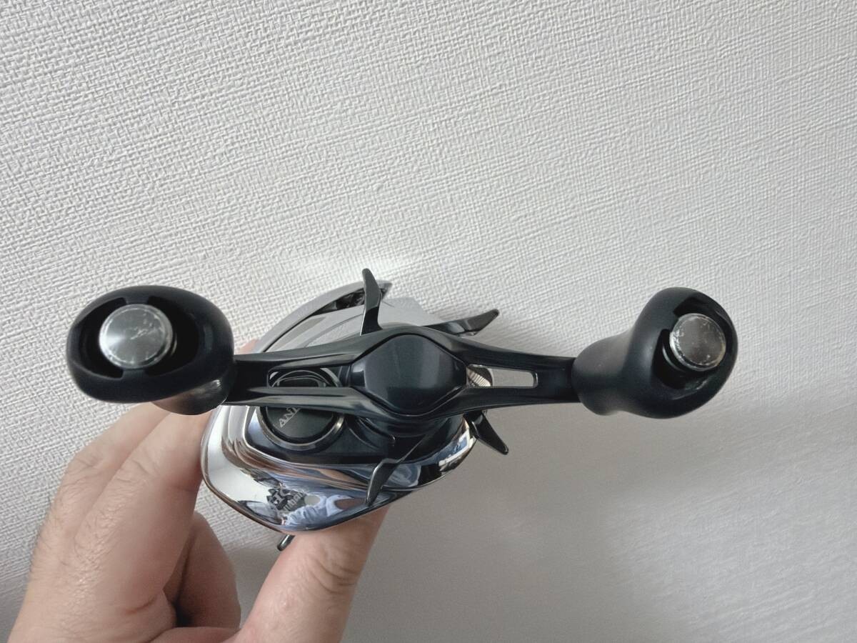 Excellent+5 Shimano 19 Antares HG Right Baitcasting Reel Fast Shipping