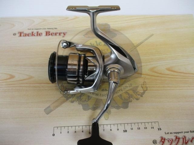 Shimano’s 16 Stradic CI4+ C3000HG Spinning Reel JDM Used silver big game