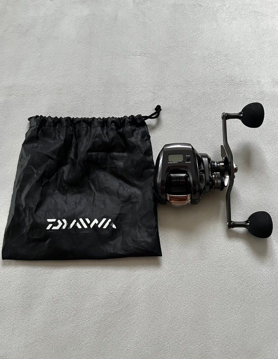 DAIWA 24 Kohga IC 200 Right Handle Tai Rubber Counter Baitcasting Reel Unused