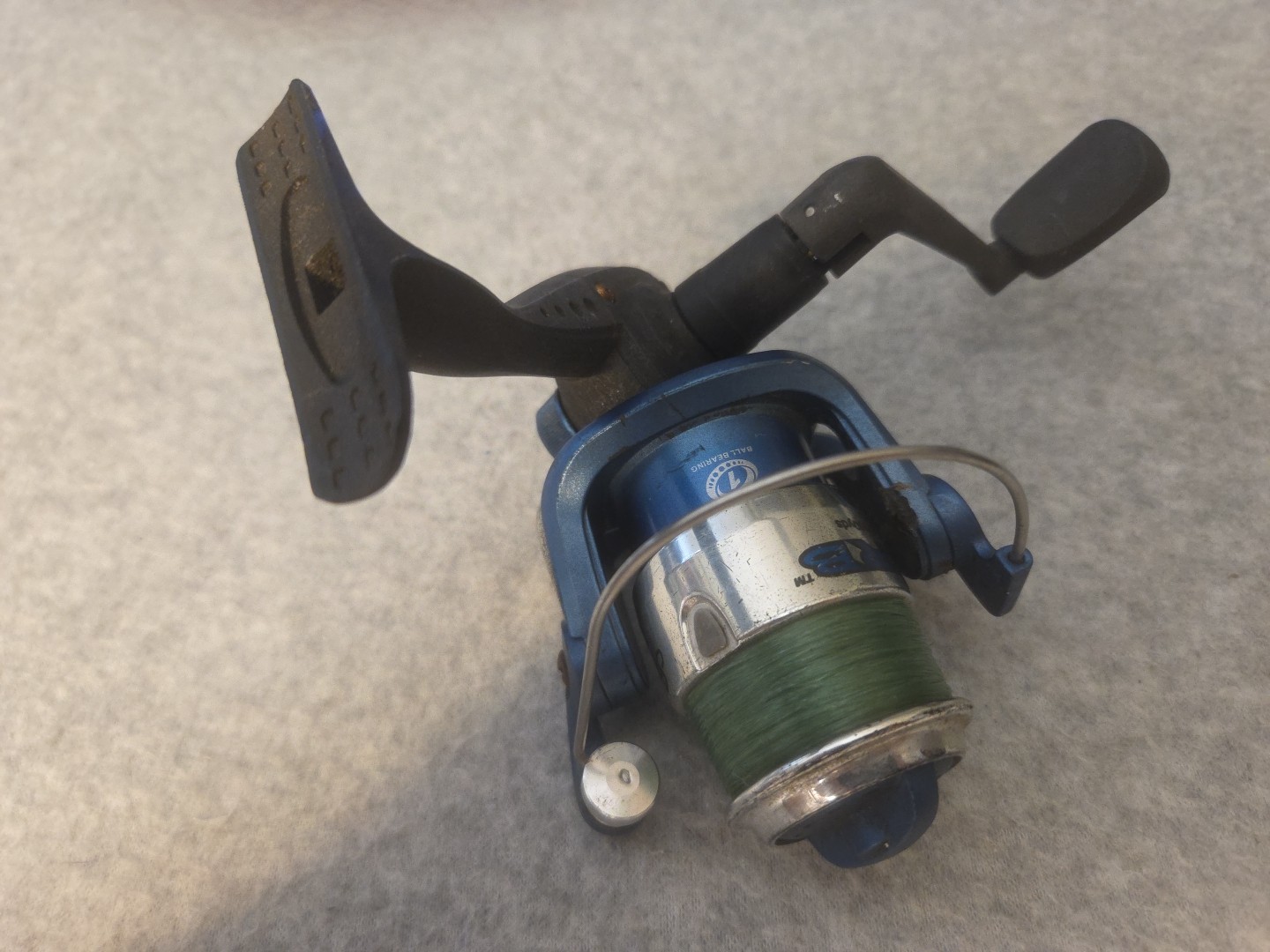 Blue Shakespeare Reverb RVBSP30 Spinning Fishing Reel Gear Ratio 5.5:1
