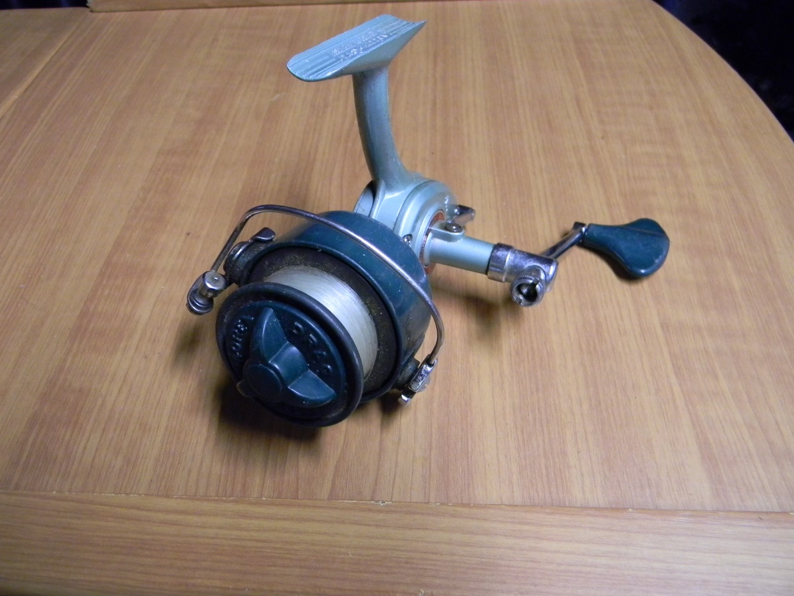Vintage Heddon 248 Spinning Reel Heavy Duty Large Fishing Reel -Ball Bearings
