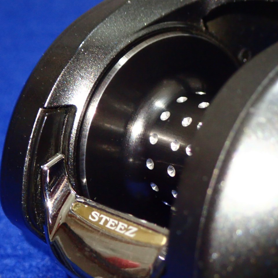 DAIWA Baitcasting Reel STEEZ 100H Right Handle 6.3:1 JDM Fishing Made in Japan