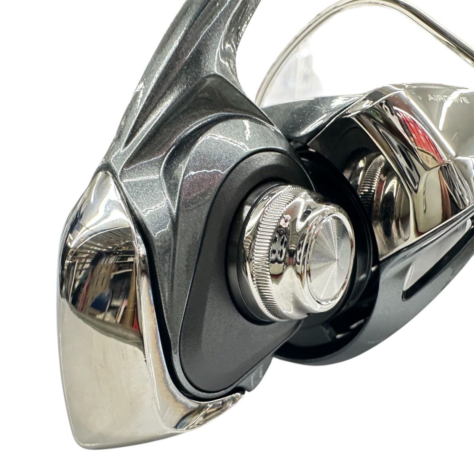 (2) Daiwa 24′ Luvias LT 2500S ③