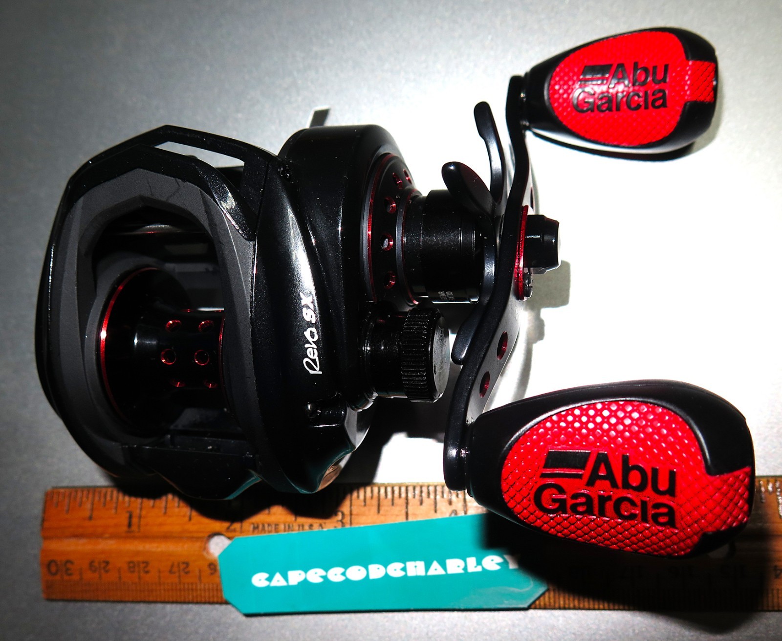 Abu Garcia ‎REVO4 SX-HS RH Baitcast Reel 10 Bearings 7:3:1 NO BOX NEW
