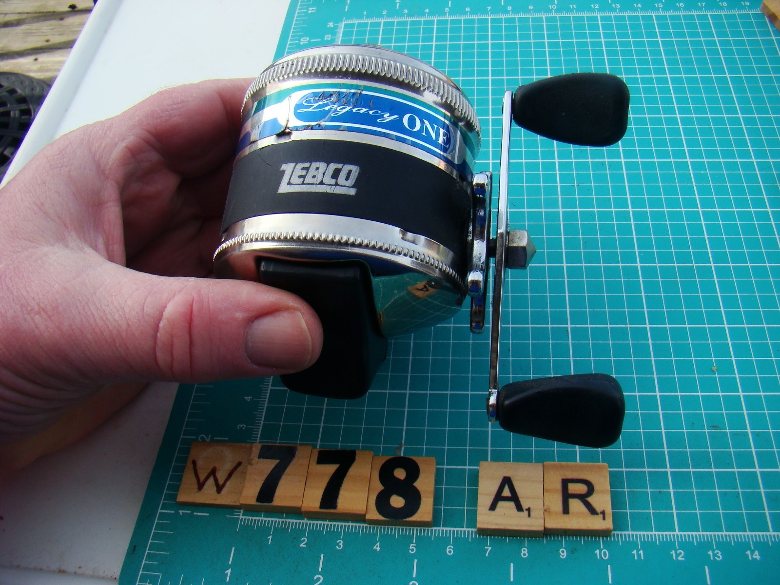 W0778 AR ZEBCO LEGACY ONE SPINCAST FISHING REEL