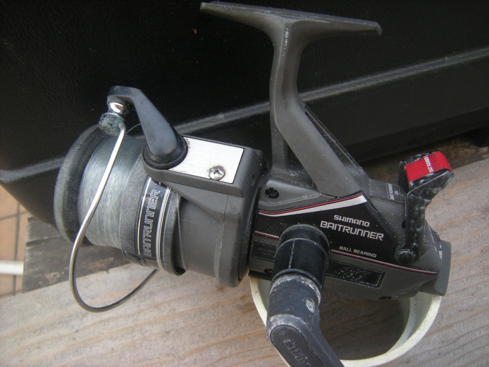 Vintage Shimano Baitrunner 450 Spinning Fishing Reel, LH/RH Reversible, Graphite