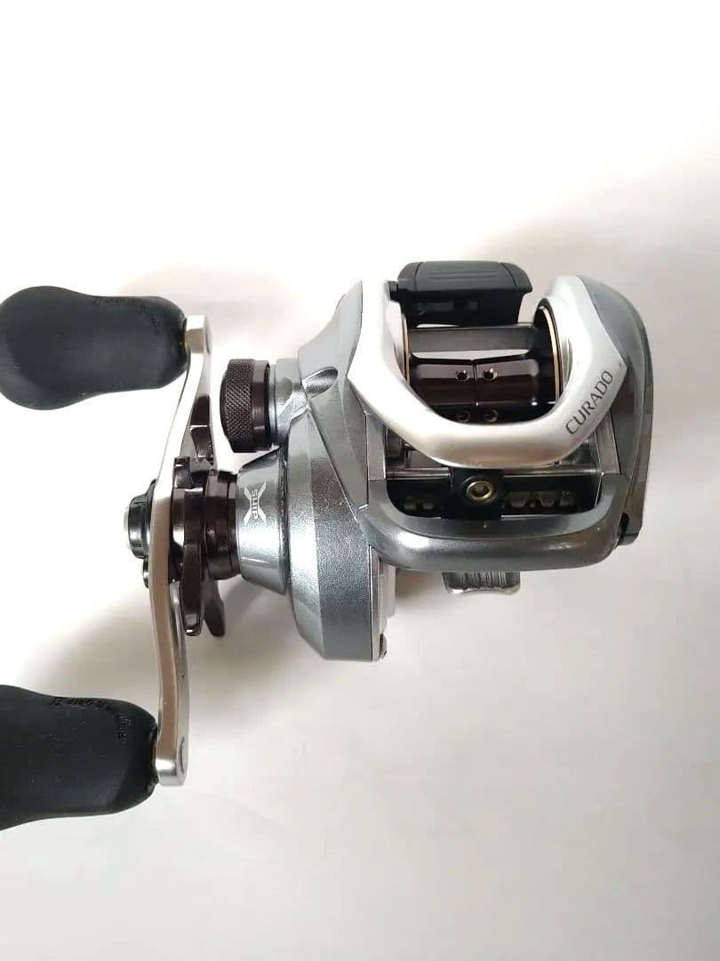 Shimano’s Curado 200 PG Baitcast Reel Right JDM Used big game fishing