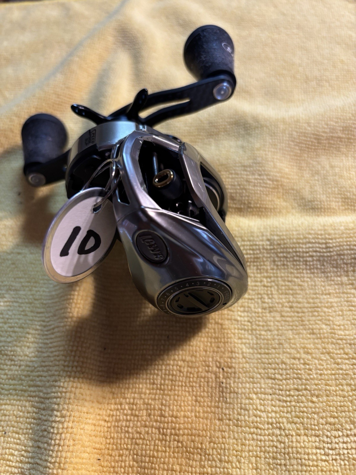 Lew’s HyperMag Baitcasting Reels