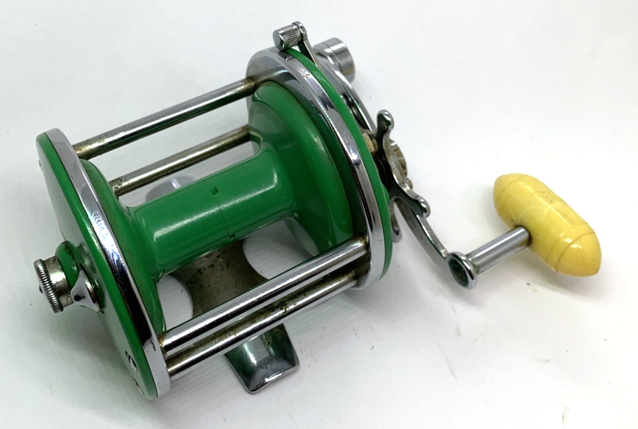 Penn Monofil 26 Conventional Fishing Reel Made in the USA GREEN