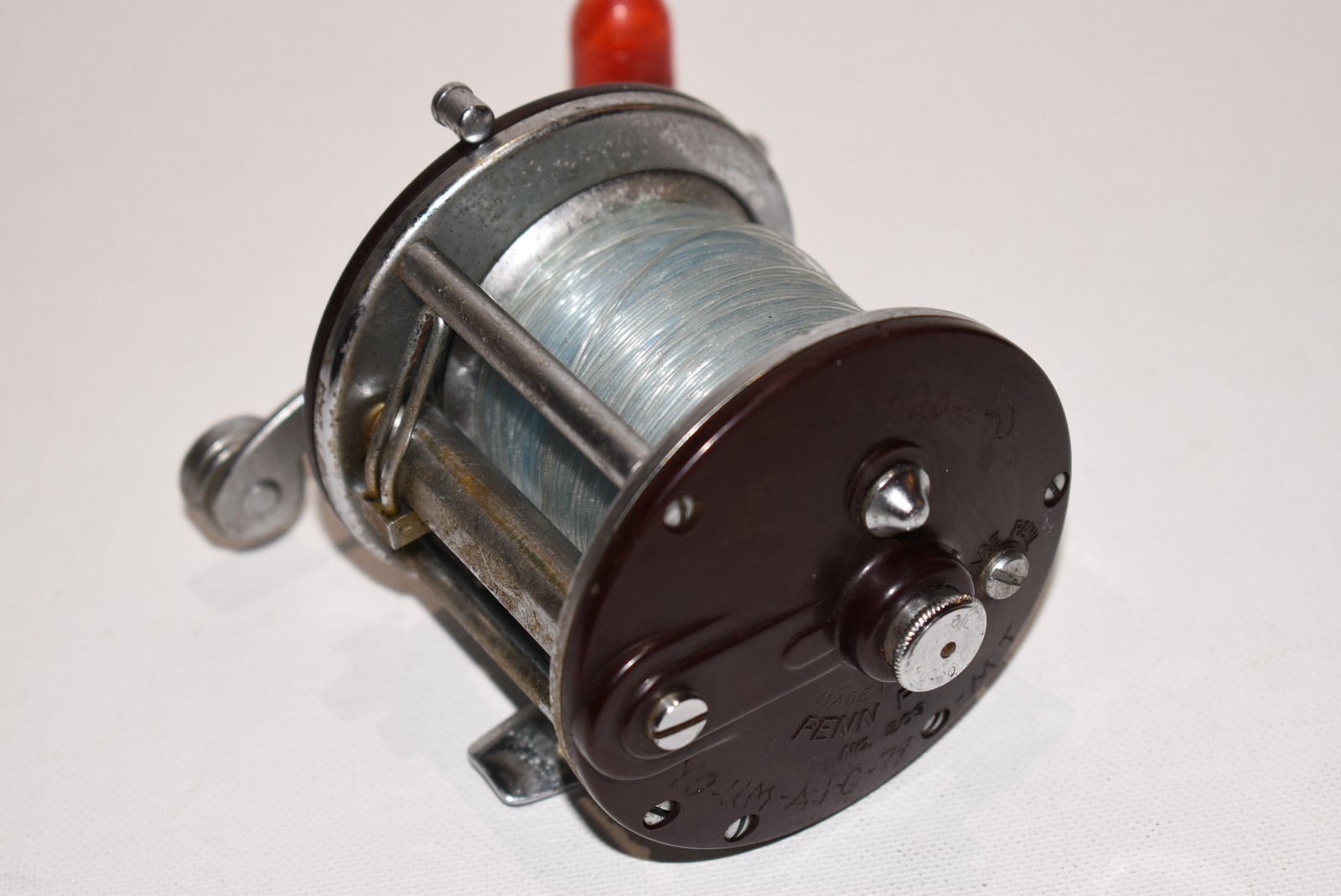Vintage PENN PEER 209 Fishing Reel w/Red Handle Bait Casting Reel
