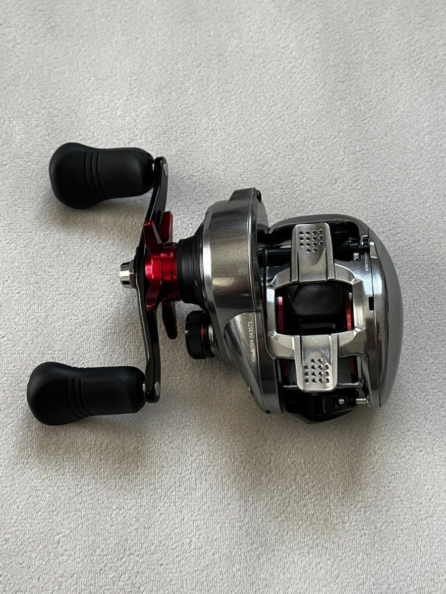 MINT SHIMANO Baitcast Reel 21 SCORPION MD 300XG 7.9:1 XG MicroModule Gear