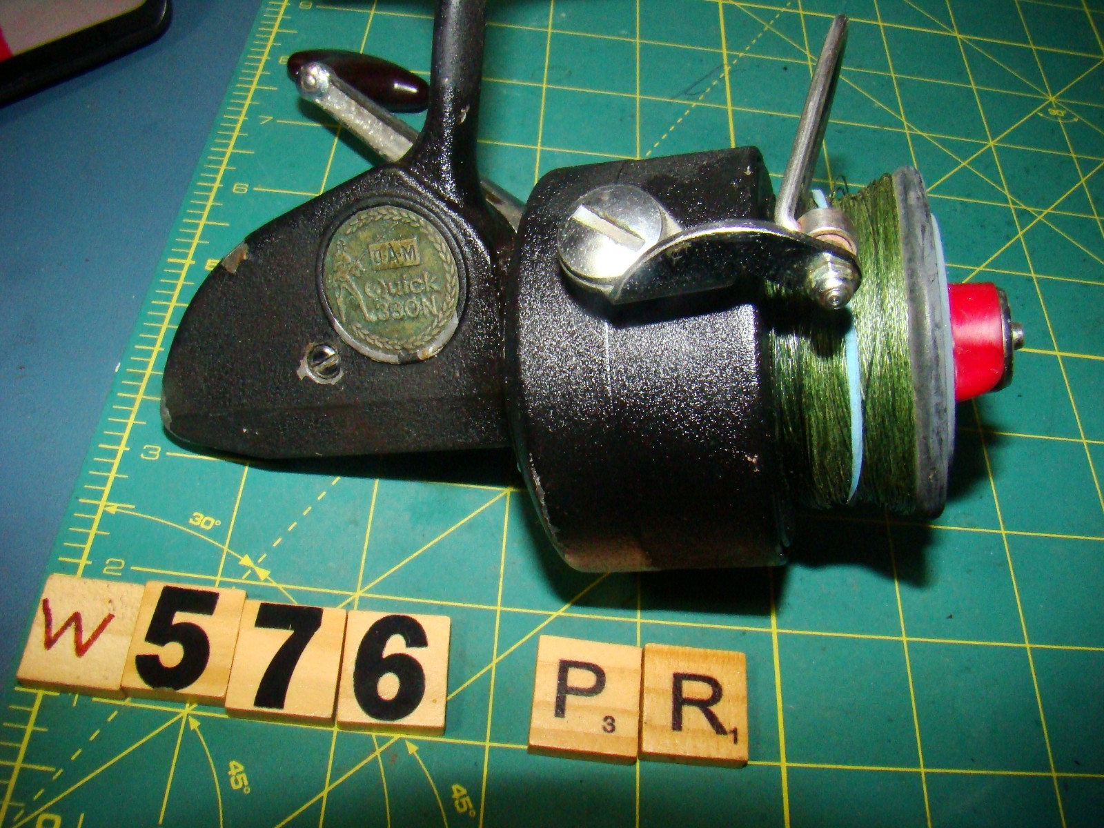 W0576 PR DAM QUICK SPINNING 330N FISHING REEL MADE IN WEST GERMANY