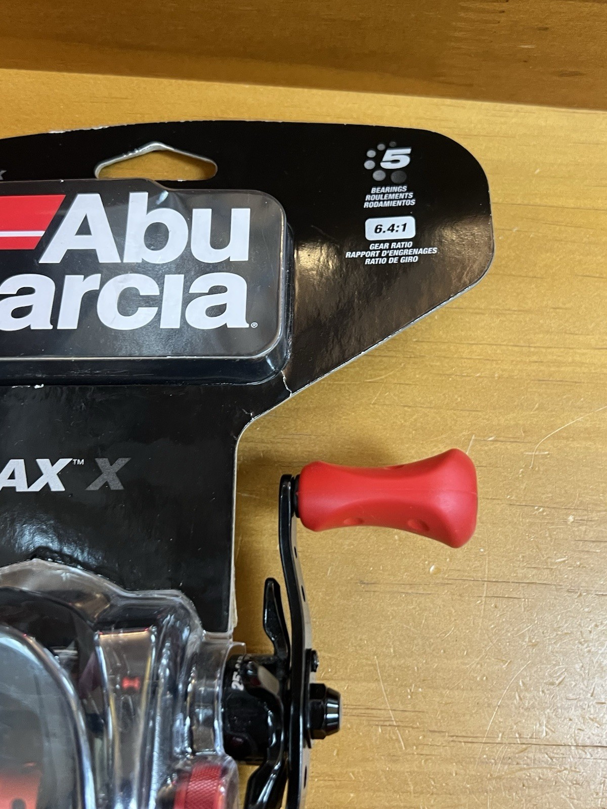 Abu Garcia MAX 4X 6.4:1 5 Bearing Black/Red RH Baitcaster 7.4oz Fishing Reel