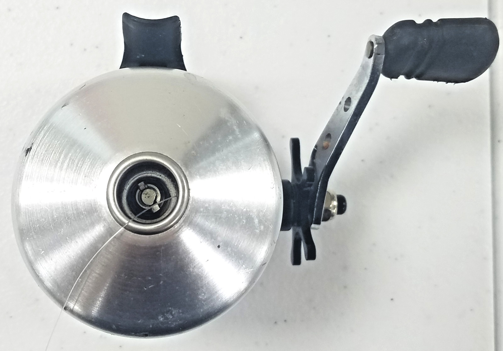 Johnson Scorpion Spin casting Push Button Fishing Reel Red & Silver Pre-owned
