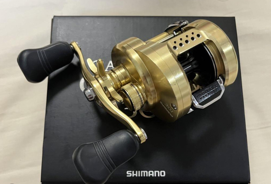 Shimano Calcutta Conquest Bait Reel Fishing Reel 200 (Right Handle)