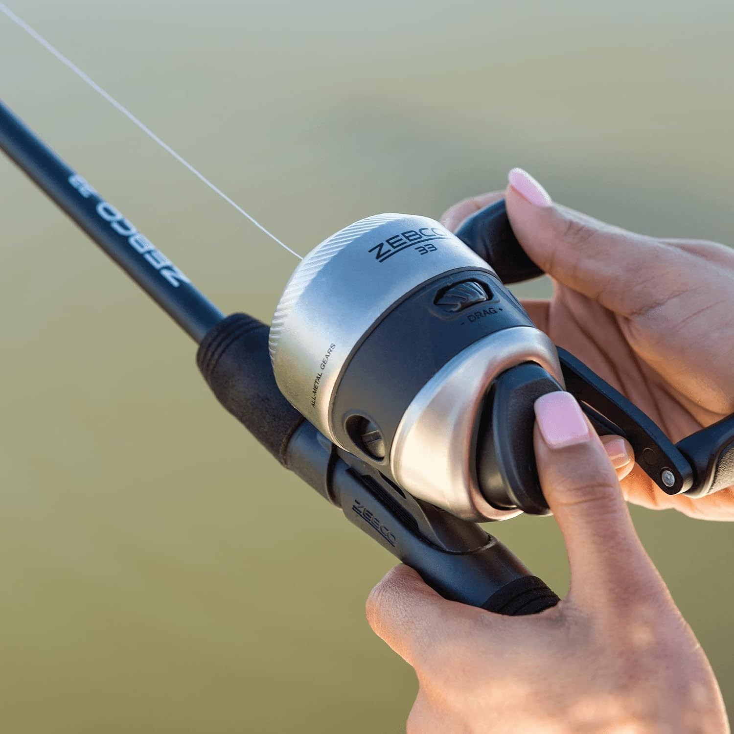 33 Spincast Fishing Reel Size 30 Reel Right/Left-Hand Retrieve 10-Pound Cajun