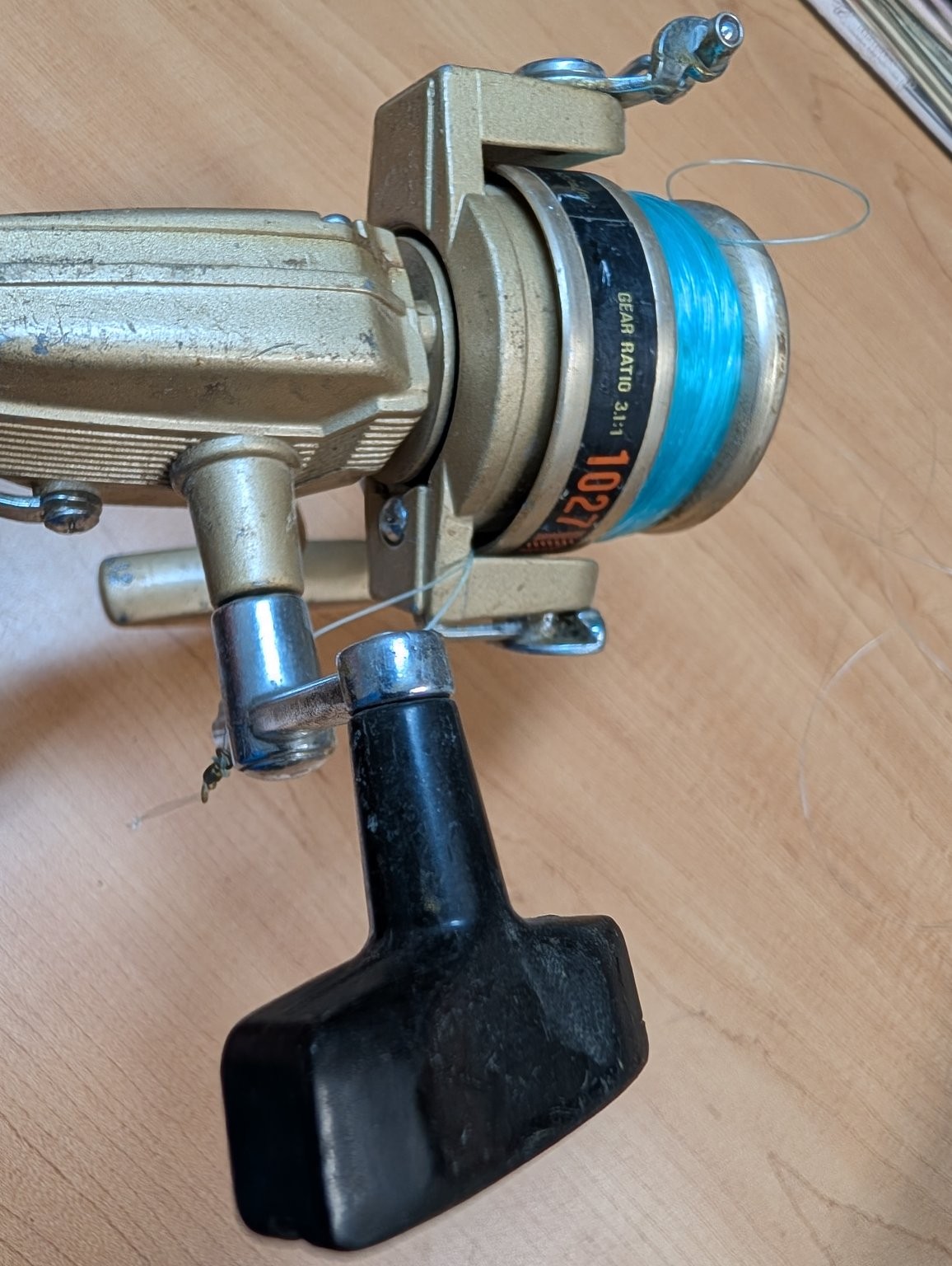 Pflueger 1027 Spinning Reel Gear Ratio 3.1:1 Gold Vintage Fishing