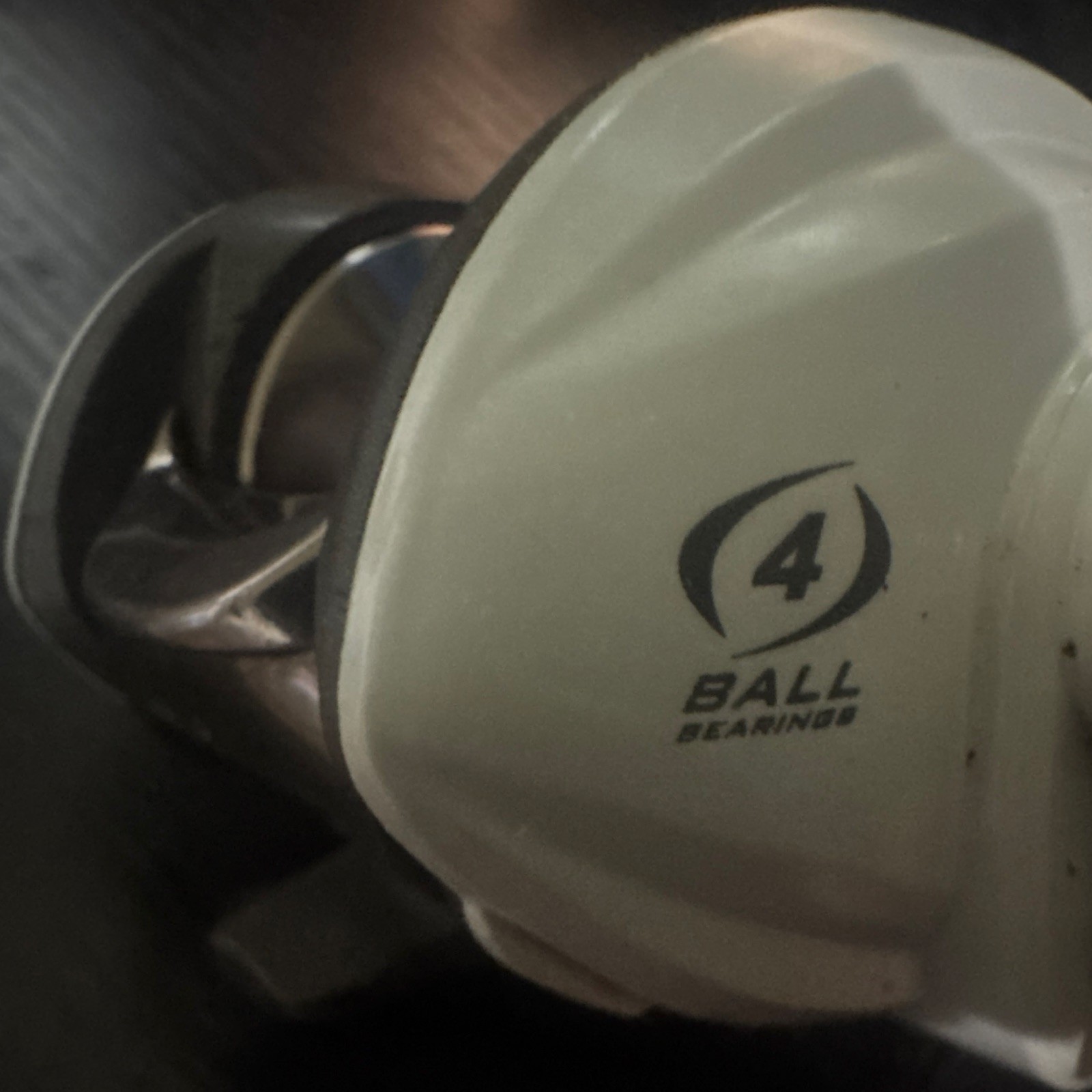 Zebco Spincast Fishing Reel – White/Black Spincast Reel, 4 Ball Bearings