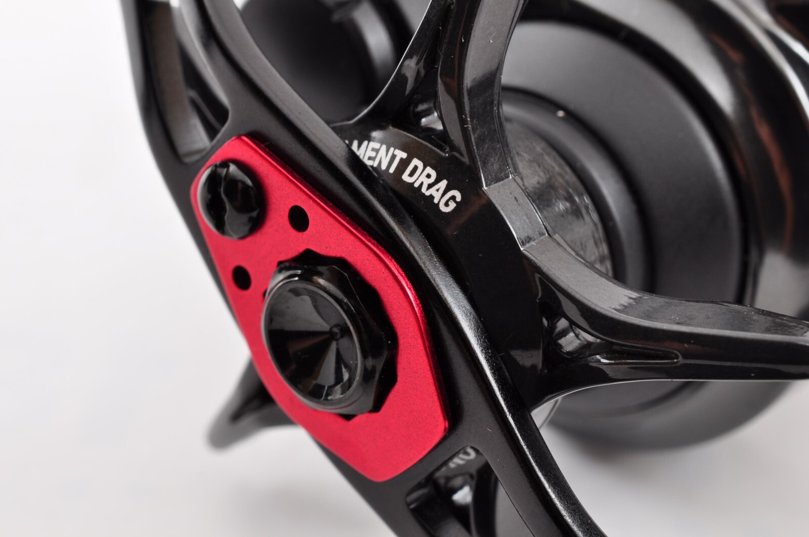 Daiwa 20 Alphas Air TW 8.6 RH Box Manual Used Fishing Baitcast Reel From Japan