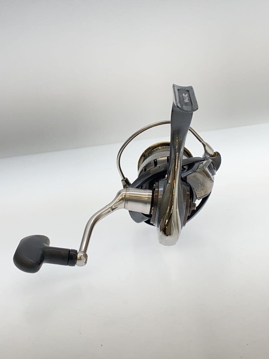 DAIWA LUVIAS 15 2506H Spinning Reel Fishing Gear Equipment Reel Width 8 Height 7