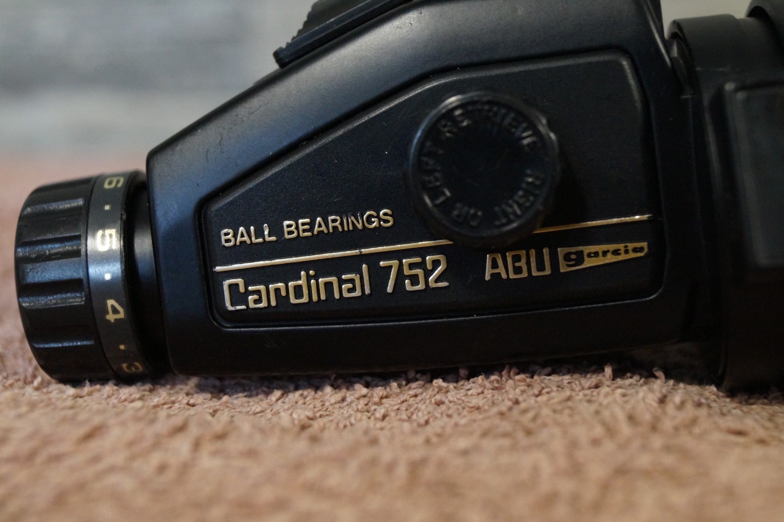 Fishing Reel ABU Garcia Cardinal 752 Vintage Collectors Fishing Reel (Japan)