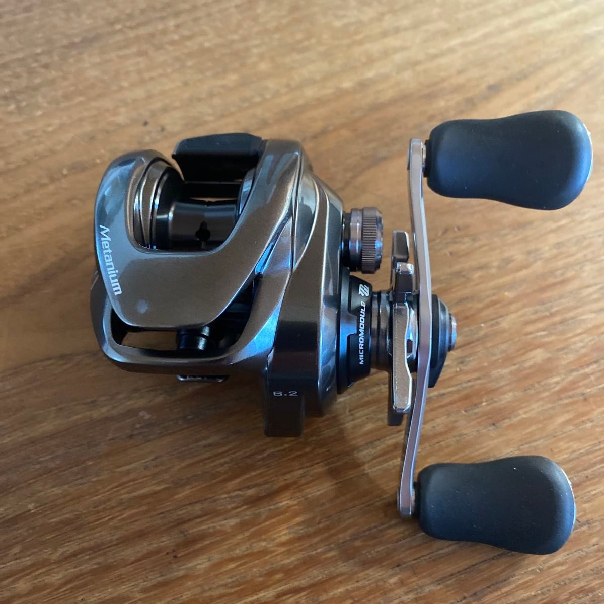 Shimano 20 Metanium Left-Hand Baitcasting Reel