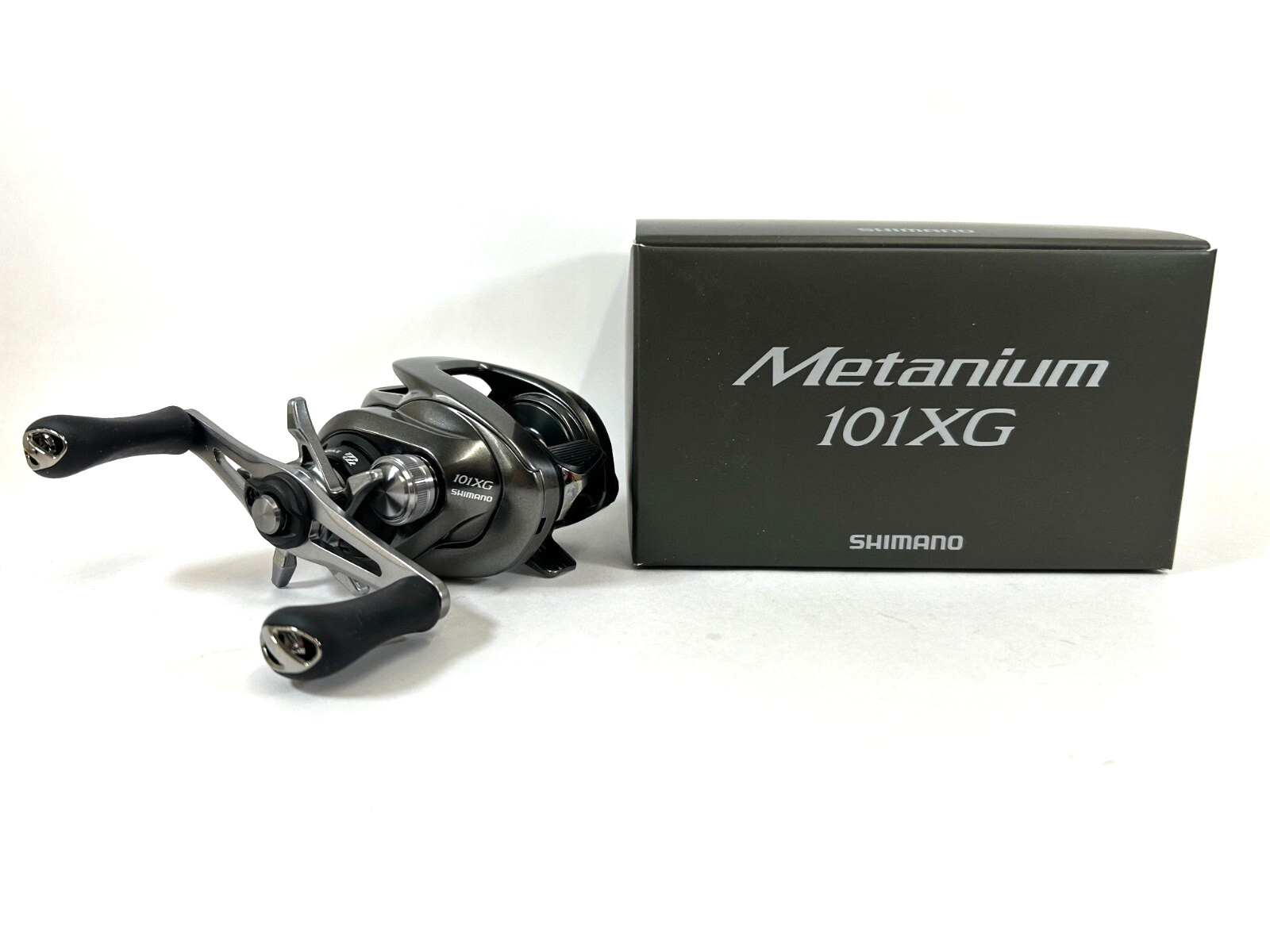 Shimano 23 Metanium 101XG 8.1 Left Casting Reel New in Box