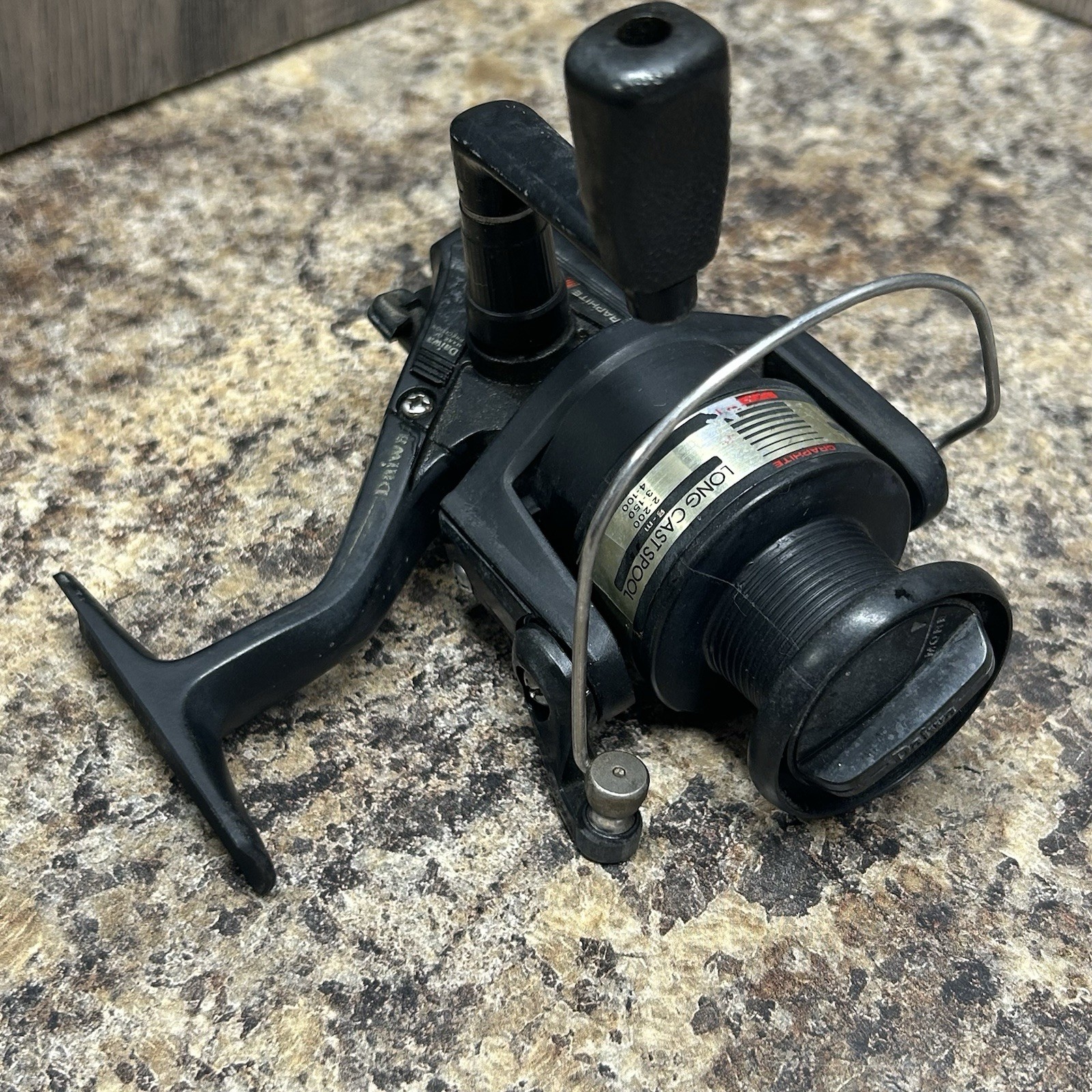 Vintage Daiwa Fishing Spinning Reel Long Cast AG1300