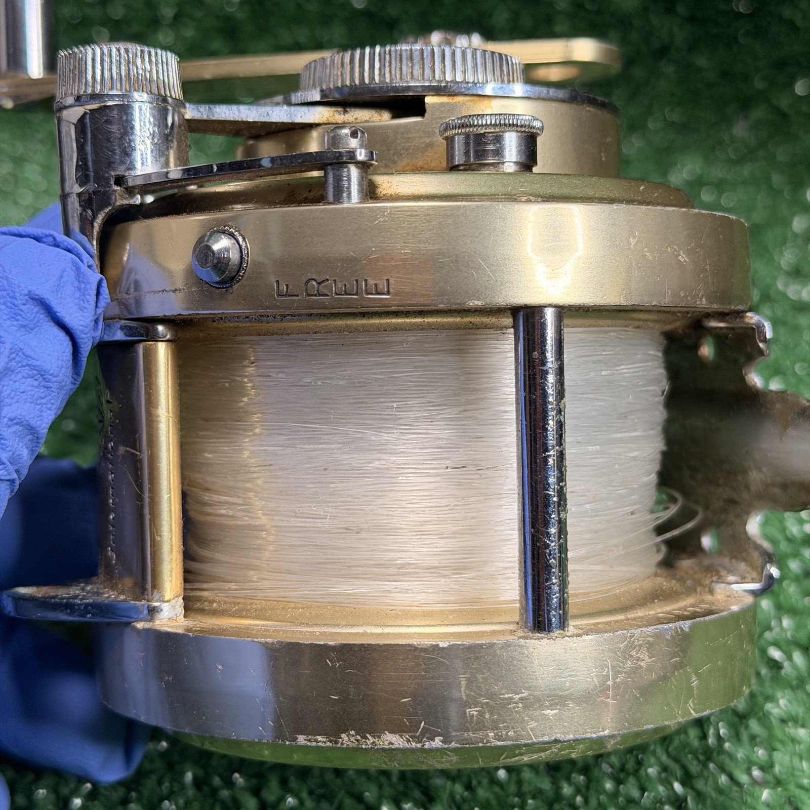 Penn International 20 – Single Speed Trolling Reel. Gold.