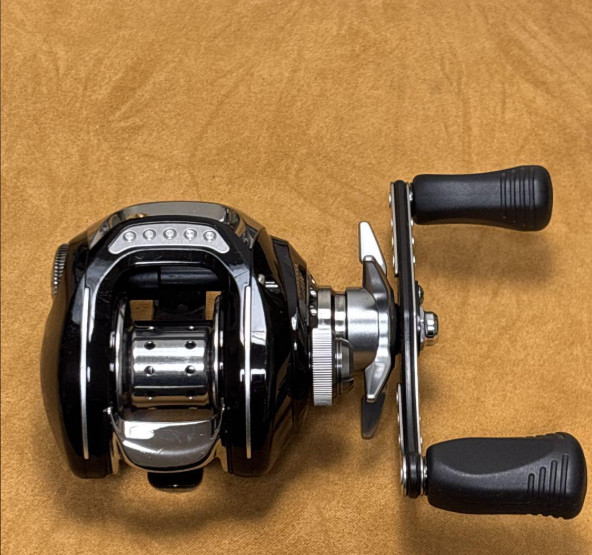 Daiwa TD Zillion 7.3 Limited Right-Handed Reel Made in Japan