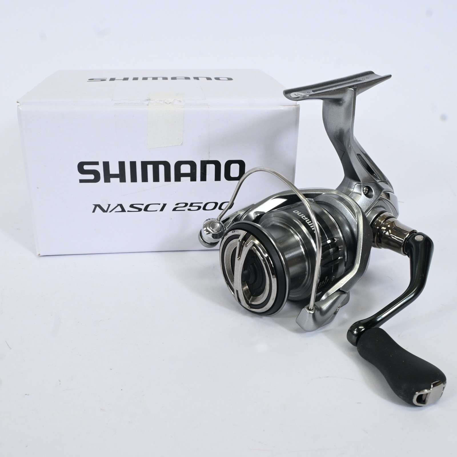 Shimano NASCI 2500 Spinning Reel Fishing Reel From Japan