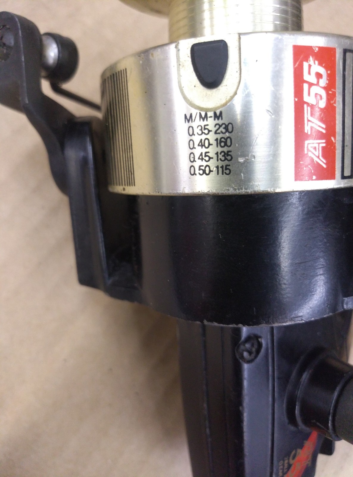 Silstar AT55 spinning reel, 2 ball bearings, gear ratio 4.3:1 and precision drag