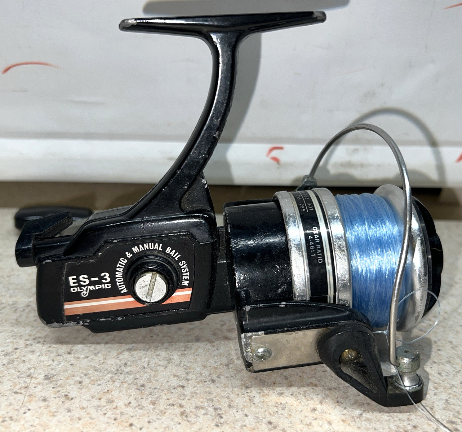 Olympic ES-3 Vintage Japanese saltwater spin fishing reel *READ*