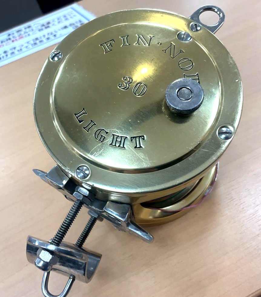 FIN-NOR Light 30 Big Game Trolling Reel Gold Saltwater Fishing Used Japan
