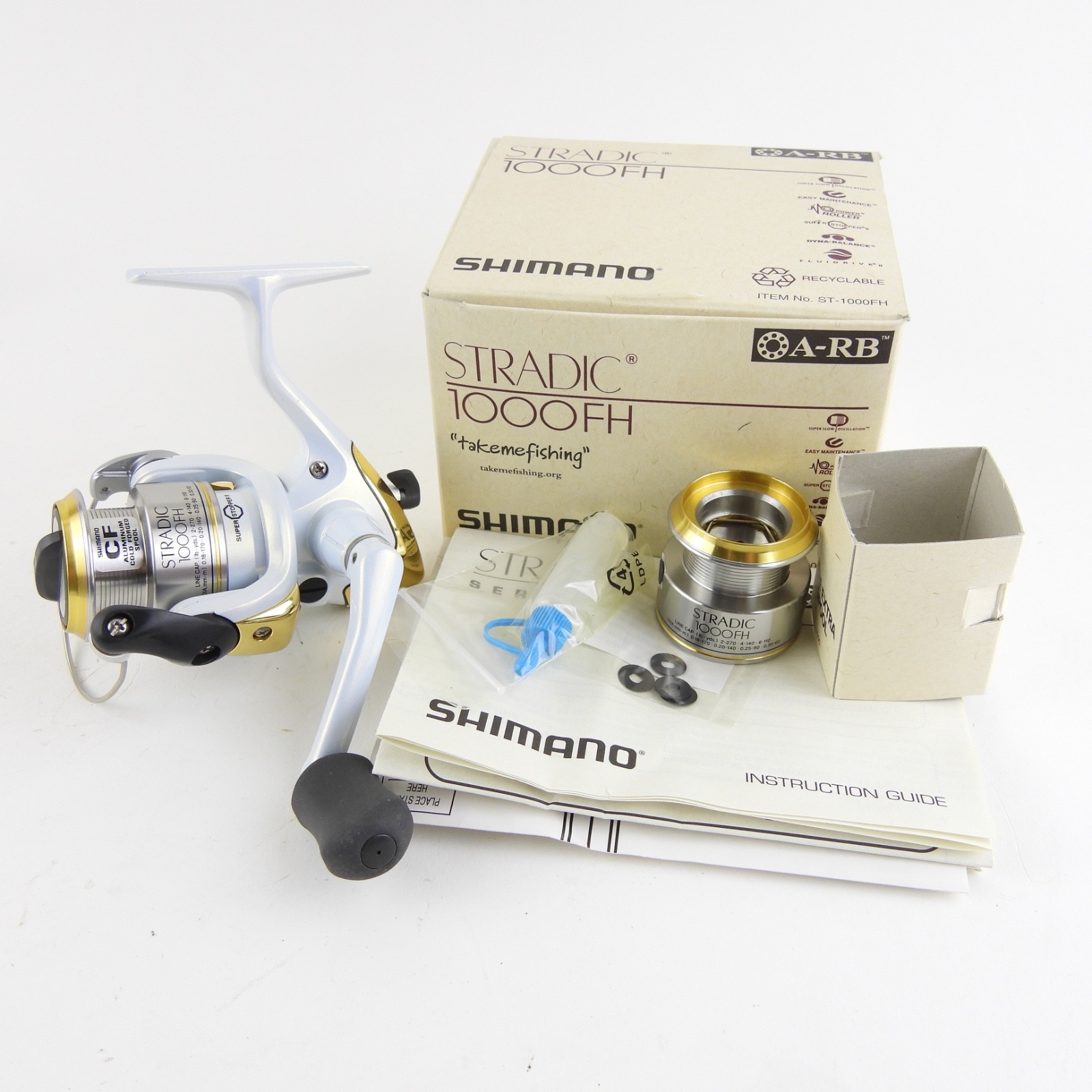 Shimano Stradic 1000FH Fishing Reel. W/ Box & Spare Spool. Made in Japan.