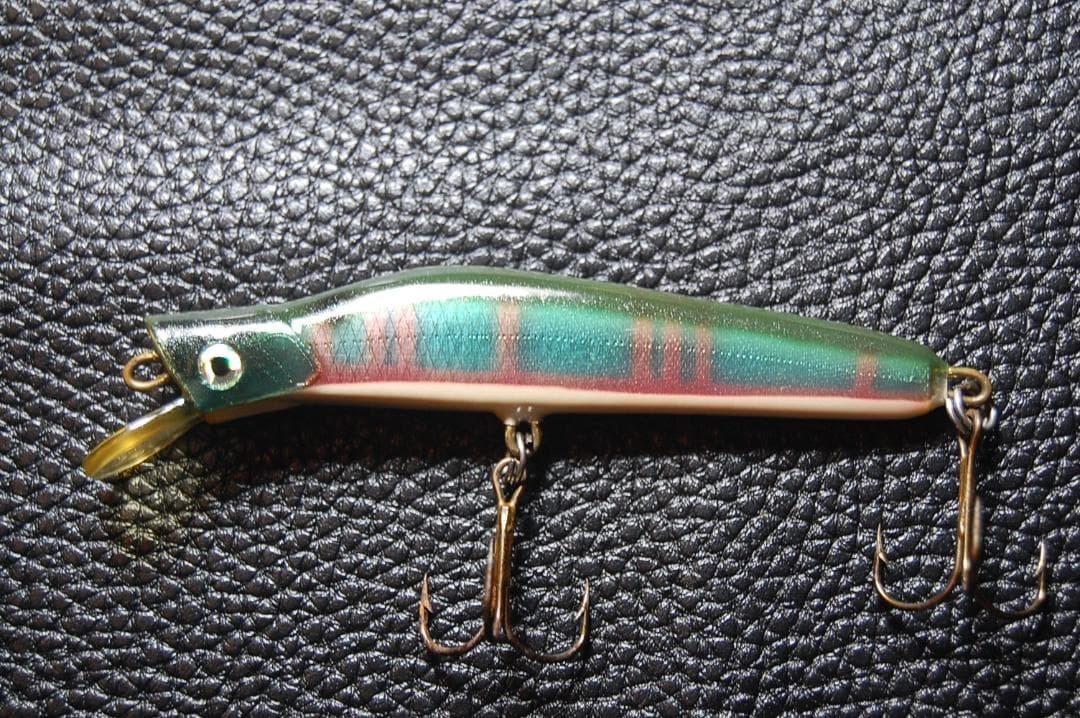 AyuKawa Pulse Minnow 10cm 8g Topwater Fishing Lure Hard Bait Tackle Japan