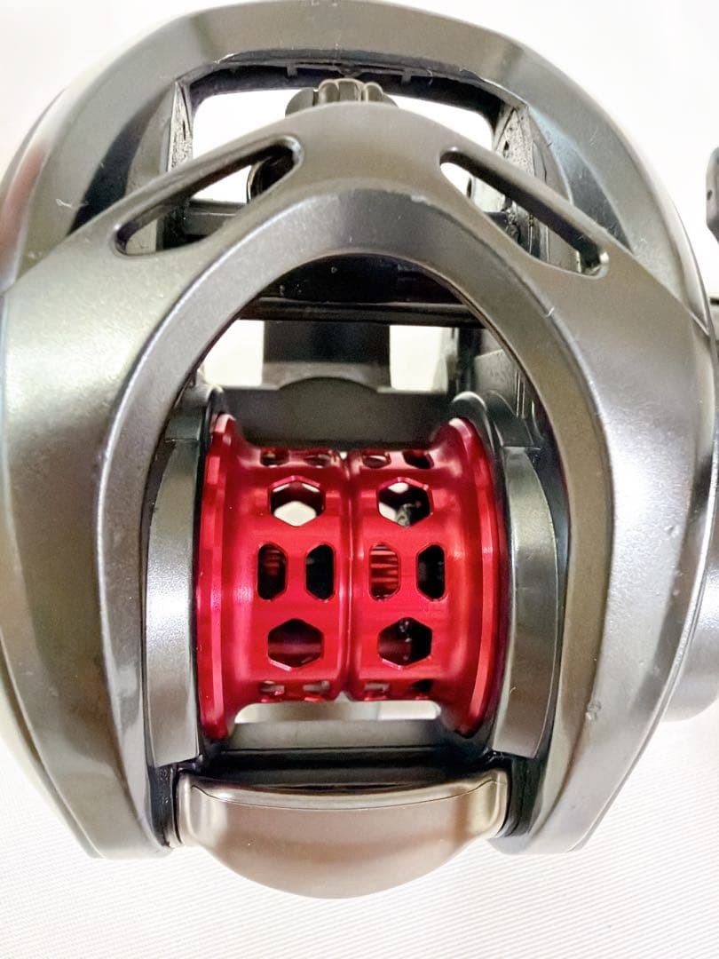 Daiwa Steez AIR TW 500H Right Handle Baitcasting Reel Gear Ratio 6.8