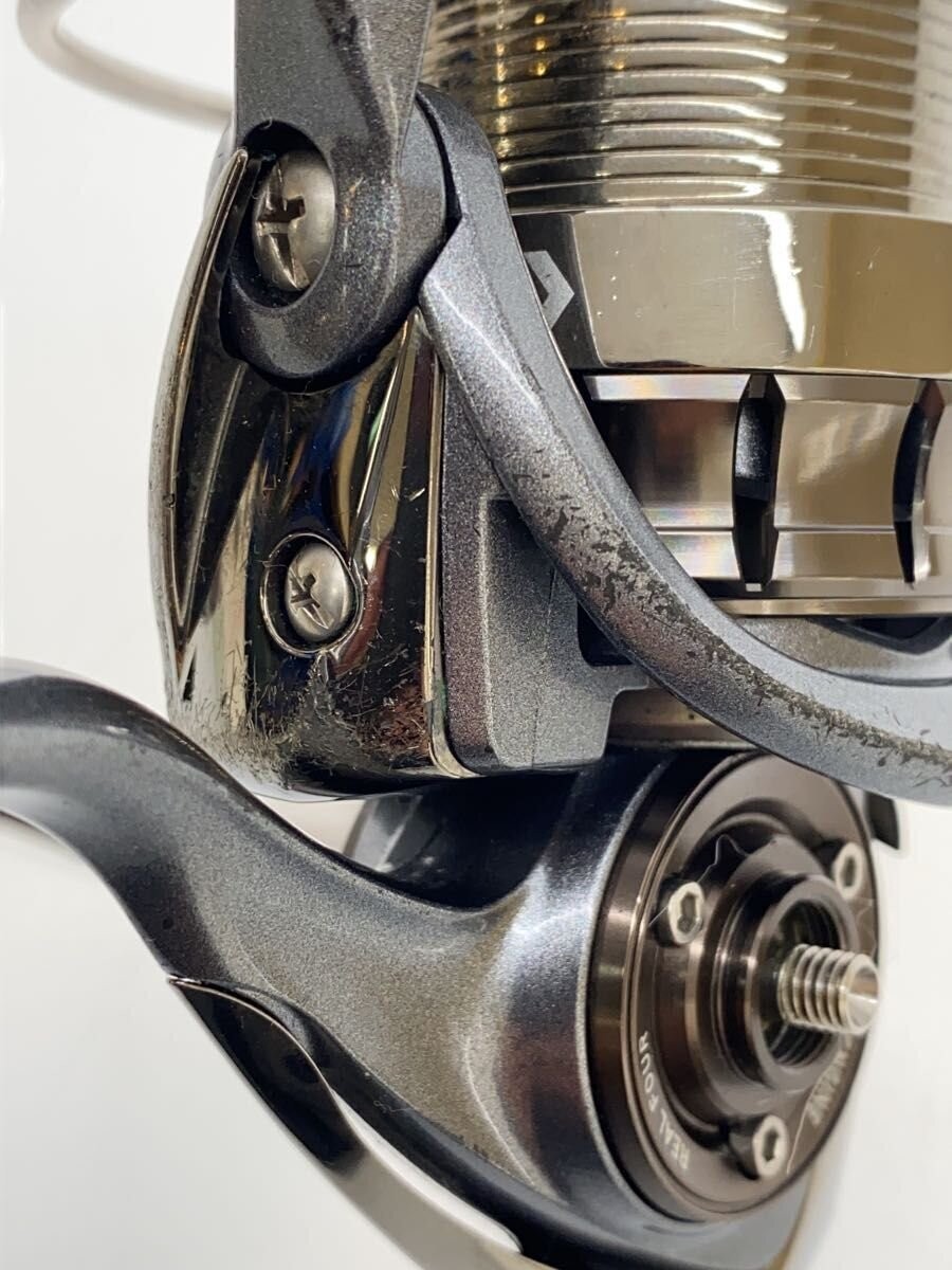 DAIWA LUVIAS 15 2506H Spinning Reel Fishing Gear Equipment Reel Width 8 Height 7