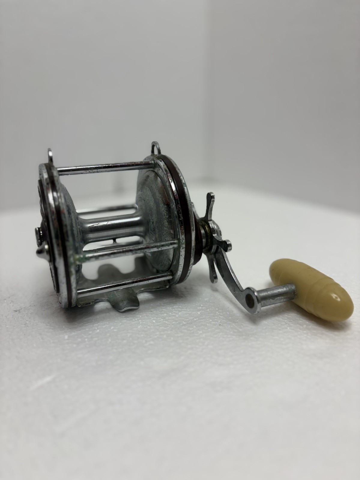 NOS Vintage PENN Senator 4/0 113H Conventional Reel made in USA