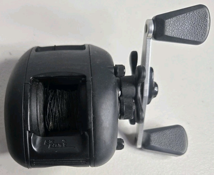 Vaitcast Fishing Reel EZ CAST Unbranded I Guess?