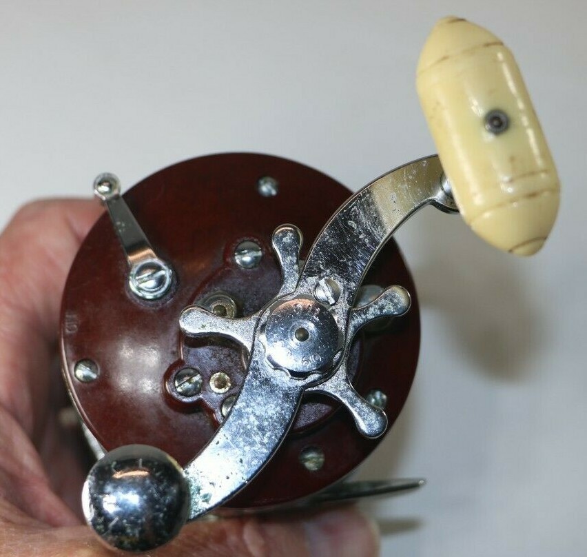 Vintage Penn Levelwind Peerless No. 9 Burgundy Fishing Reel – Made in USA
